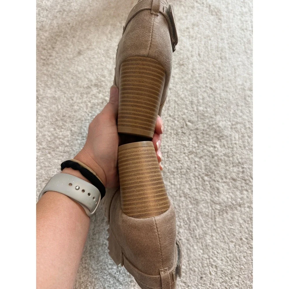 Qupid Taupe Suede Cutout Ankle Bootie Heel Sz 6 –‎ Cute Western Boho Vibes